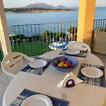 In Bados By The Sea, Apartment Olbia